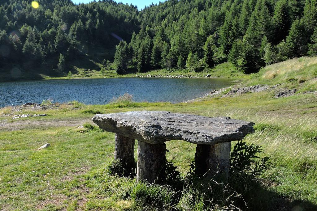 Rifugio Al Lago Del Mortirolo In Inverno Raggiungibile Solo A Piedi Villa Monno Luaran gambar