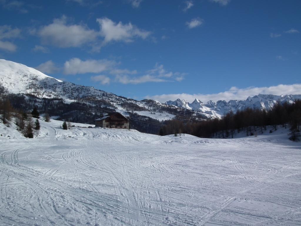 Rifugio Al Lago Del Mortirolo In Inverno Raggiungibile Solo A Piedi Villa Monno Luaran gambar