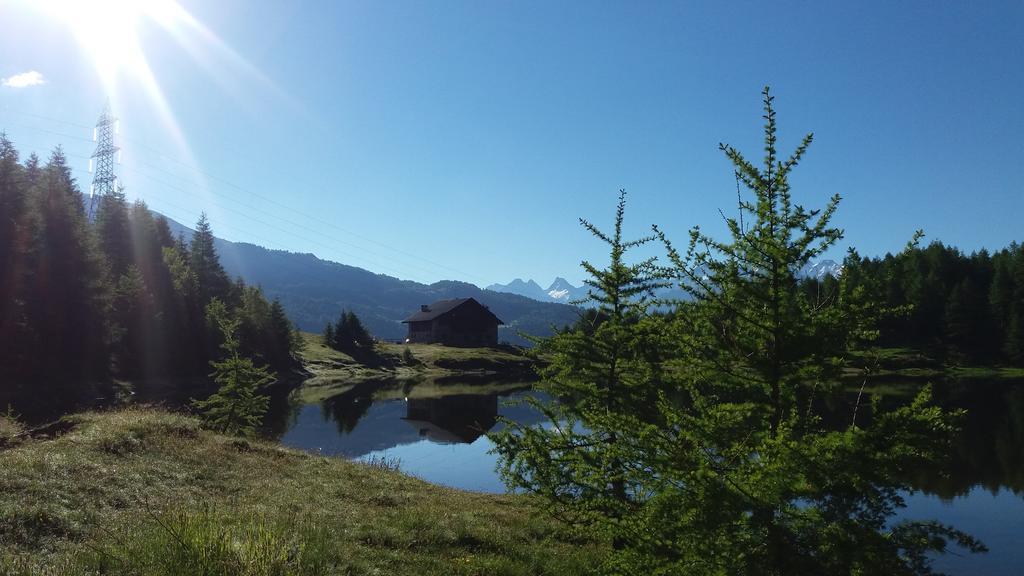 Rifugio Al Lago Del Mortirolo In Inverno Raggiungibile Solo A Piedi Villa Monno Luaran gambar