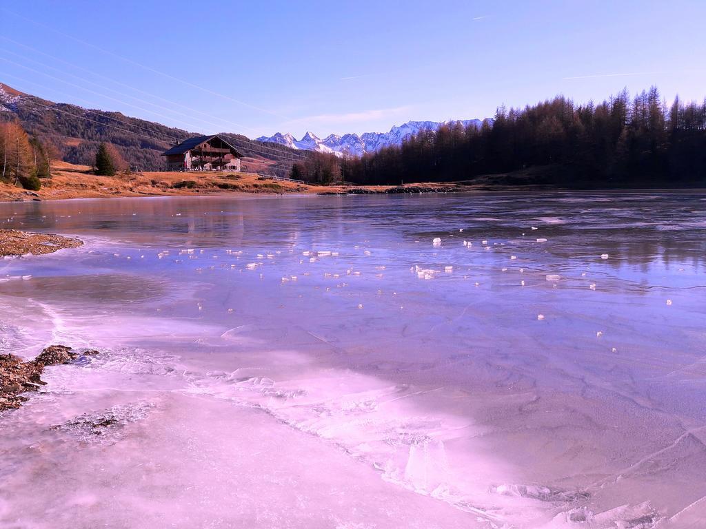 Rifugio Al Lago Del Mortirolo In Inverno Raggiungibile Solo A Piedi Villa Monno Luaran gambar