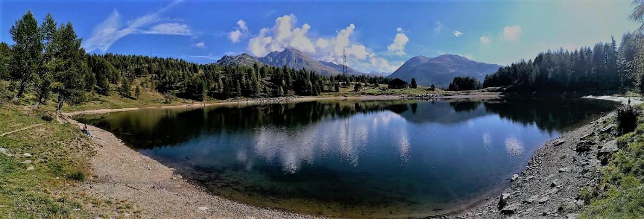 Rifugio Al Lago Del Mortirolo In Inverno Raggiungibile Solo A Piedi Villa Monno Luaran gambar